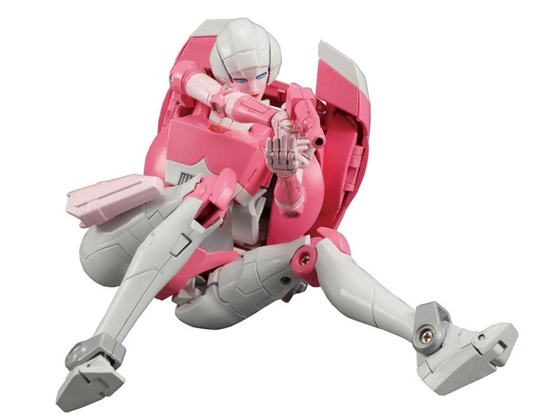 Image Of Masterpiece MP 51 Arcee  (5 of 26)